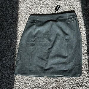 NWT gray knee length express skirt size 8